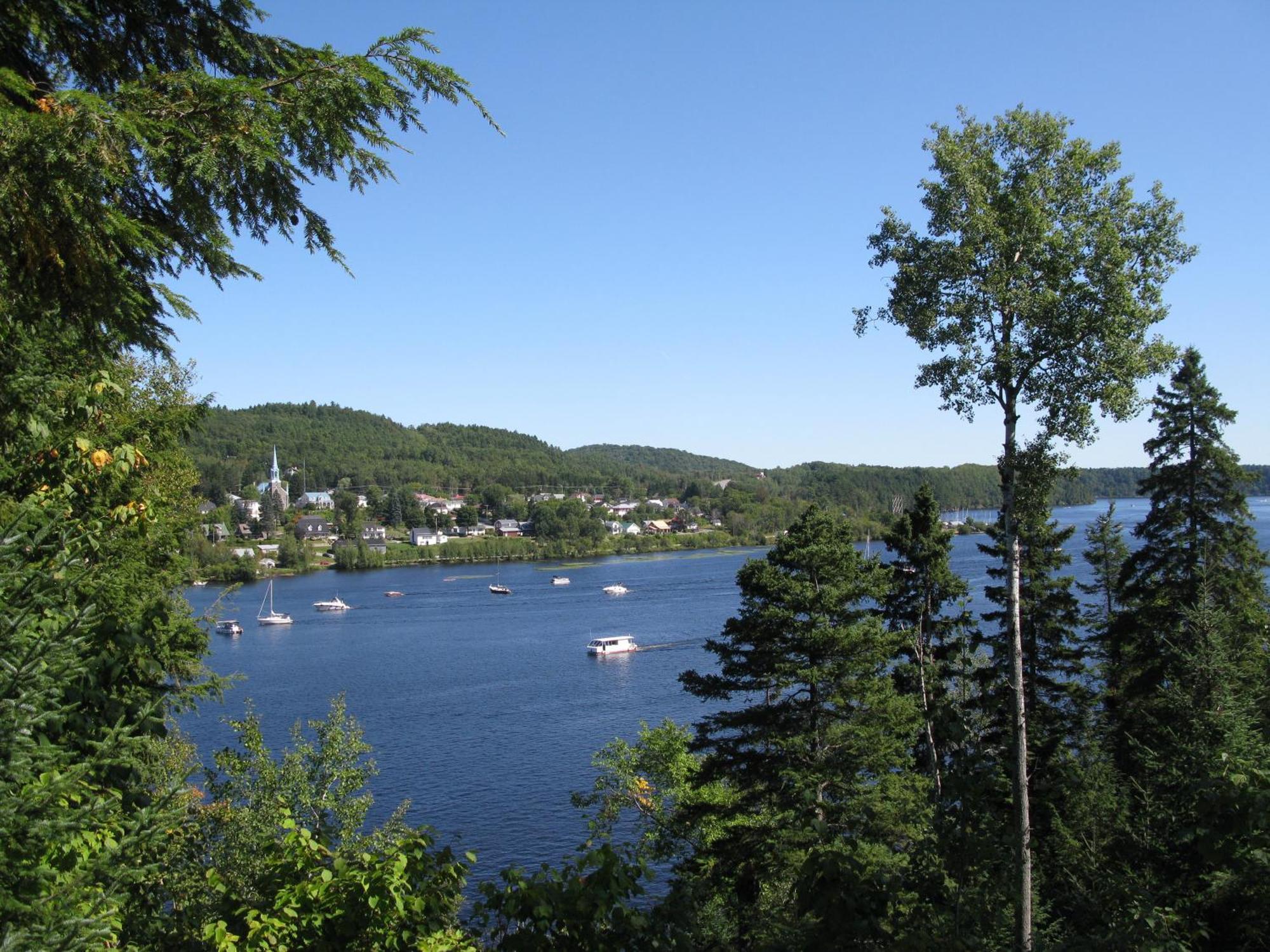 Gite Aux Traditions Saint-Jean-des Piles Exterior foto